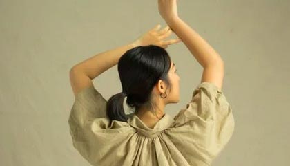 九游体育网站_ 全国青少年高空跳绳大师赛，突破极限的青春热血