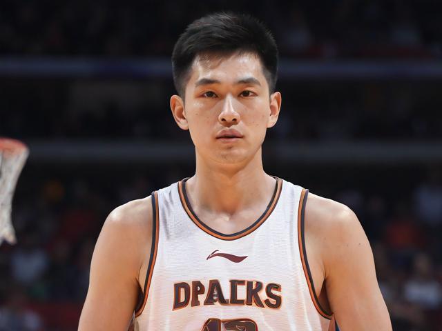 jiuyou.com_ 上海男篮新援加盟,目标冲击冠军,上海男篮新大外援 jiuyou.com_ 上海男篮新援加盟,目标冲击冠军,上海男篮新大外援