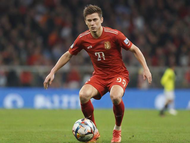 九游体育官网_ 德甲劲旅碰撞，比分3-1，核心球员贡献两球，场均控球70%、成功抢断75%