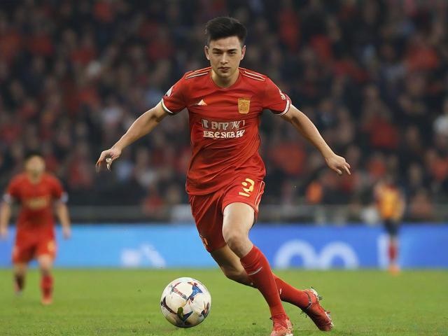 九游JIUYOU SPORTS_ 中国职业足球队伍国际交流赛成绩喜人，中国足球业余联赛