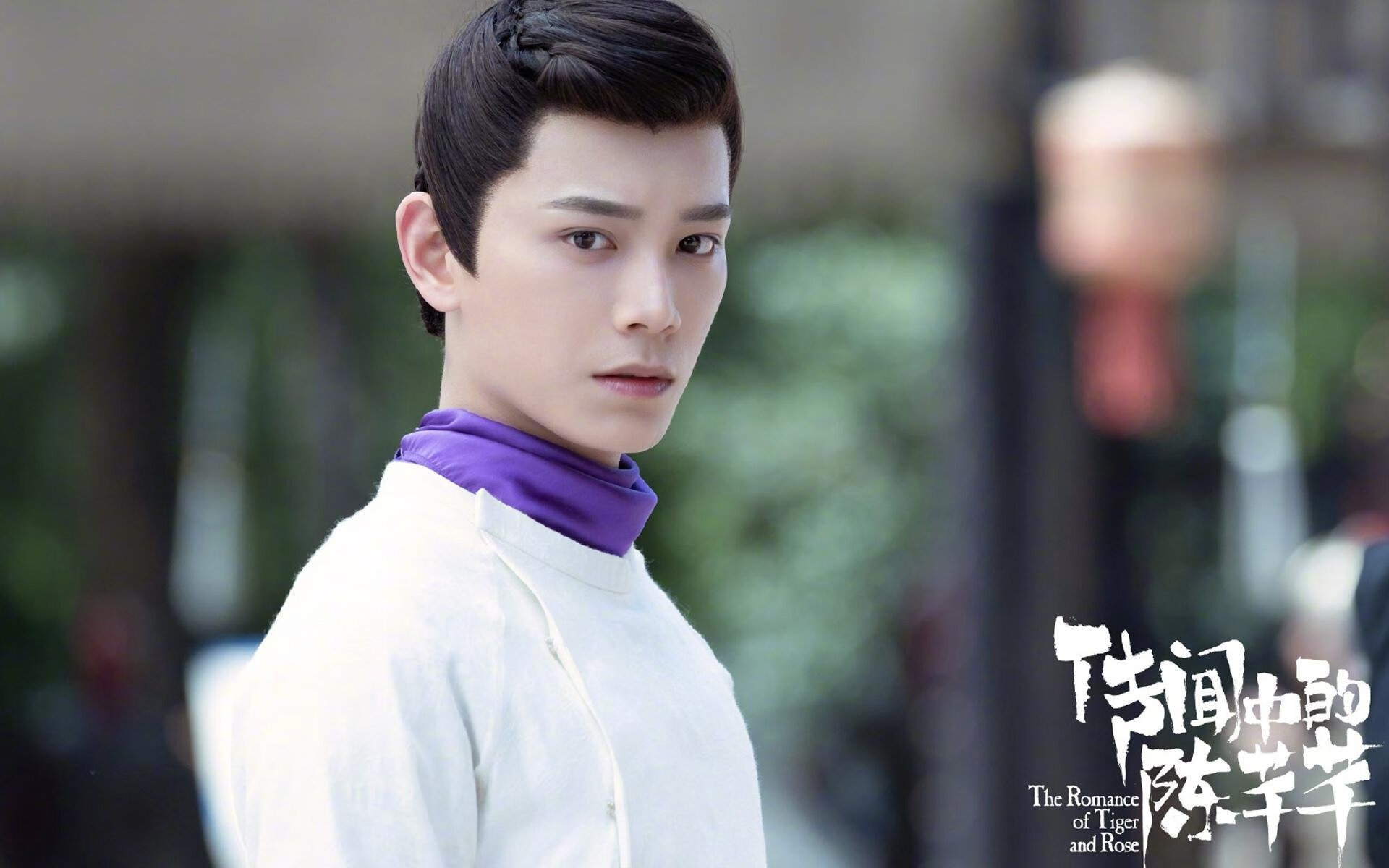 美国骑手劳拉·克劳特在巴黎奥运会上与“Baloutinue”马匹共同夺得障碍赛银牌,展现默契配合。